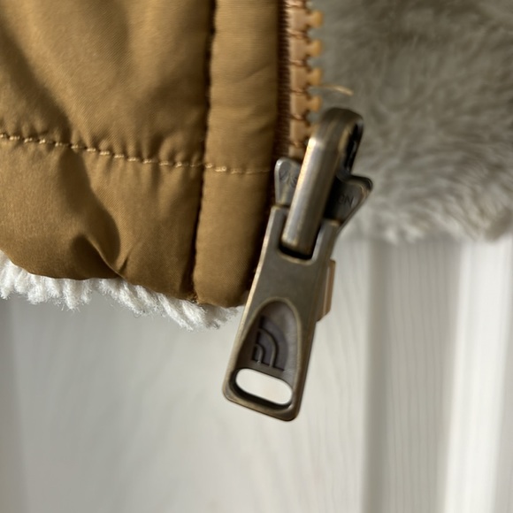 The North Face Coat - Picture 7 of 10